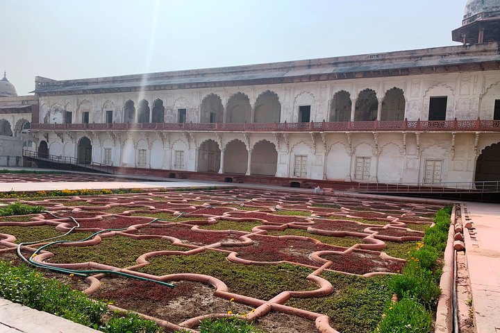 Private Taj Mahal Sunrise and Agra Fort Skip the Line Tour