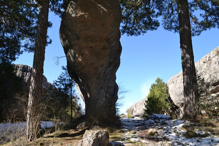 Enchanted City, Laguna de Uña and Ventano del Diablo