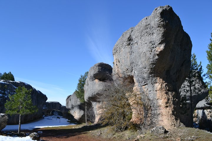 Enchanted City, Laguna de Uña and Ventano del Diablo