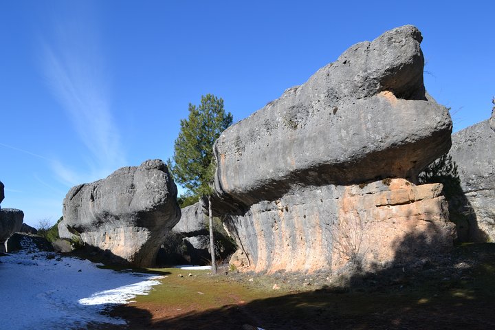 Enchanted City, Laguna de Uña and Ventano del Diablo