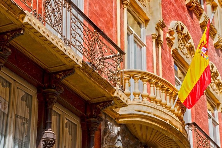 Private 4-hour walking tour of Cartagena with official tour guide
