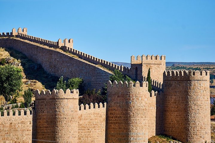 Private 3-hour Walking Tour of Avila with official tour guide