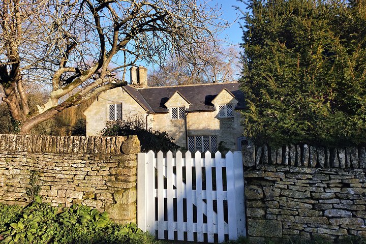 Cotswolds Electric Bike One Day Private Tour starts near Oxford