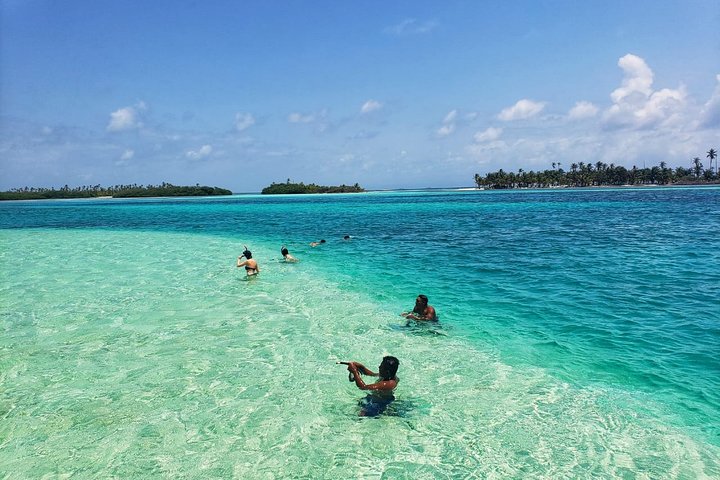 San Blas Islands 4D/3N Trip with Holandeses Cays & Boat Tour