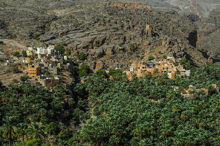 Romantic Tour In Misfat Al Abriyeen