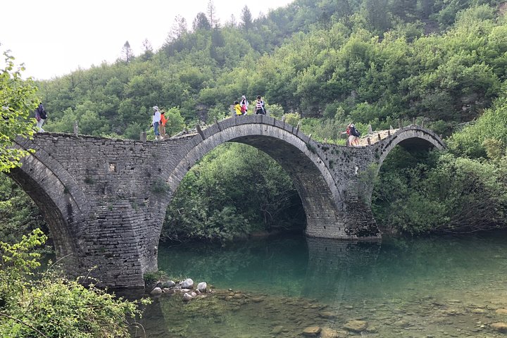 Sightseeing Zagori daily tour