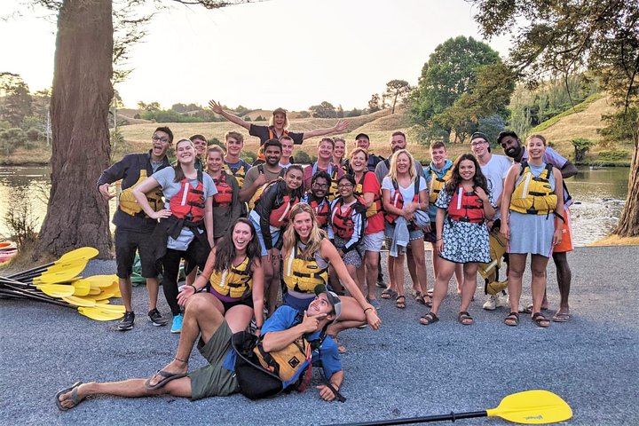 Tauranga: Evening Glowworm Kayak Tour