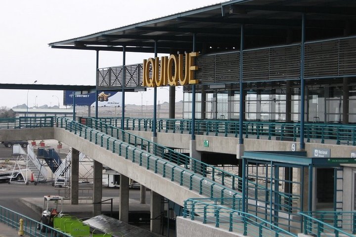Shuttle shared service: from Iquique Airport to the city