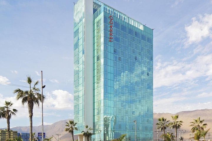 Shuttle shared service: from Iquique Airport to the city