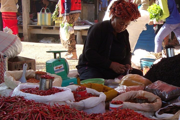 Longnecks and other communities in Loikaw - 4 days/ 3 nights