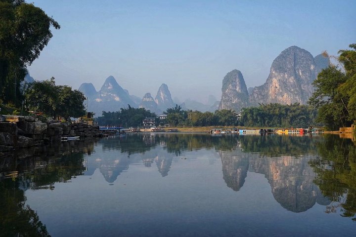 Private Day Tour to Yangshuo from Guilin: Yulong River, Li River Boat and More