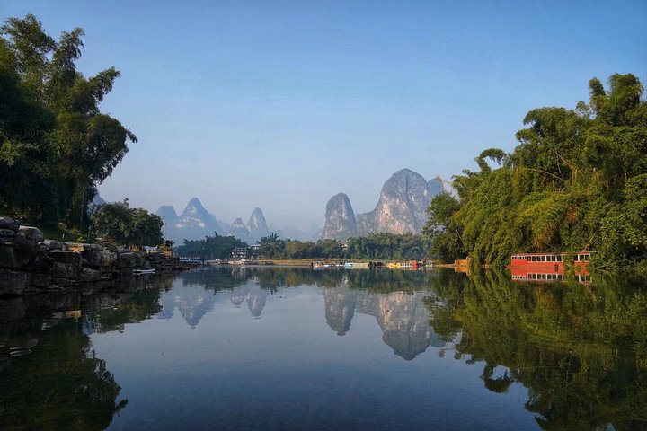 Private Day Tour to Yangshuo from Guilin: Yulong River, Li River Boat and More