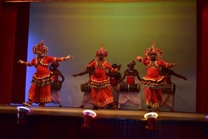 Exciting evening with Fire Dancing cultural show