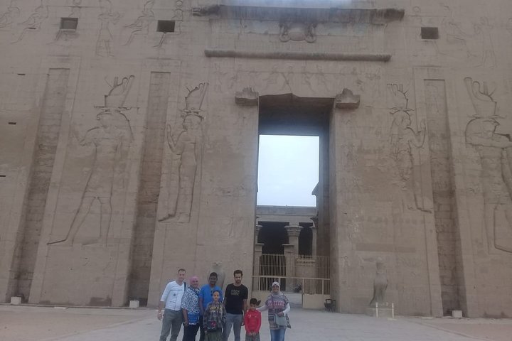 2 Nights Nile cruise from Aswan to Luxor&Abu Simbel And Balloon