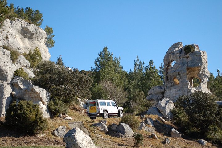 4x4 safari - 4h Alpilles Provence - Departure from Arles
