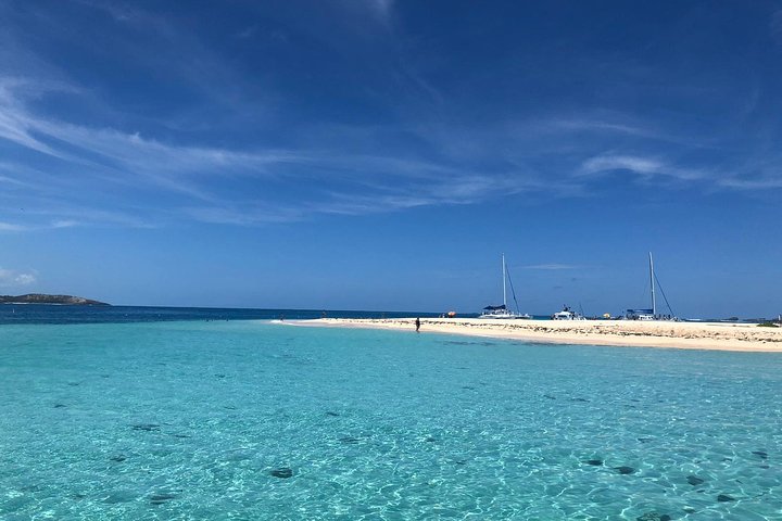 All Inclusive Beach and Snorkel Boat Tour to Icacos Island