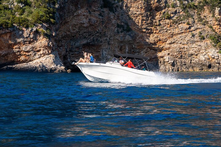 Kotor Private Boat Tour: Blue Cave & Lady of the Rocks (Up to 9)