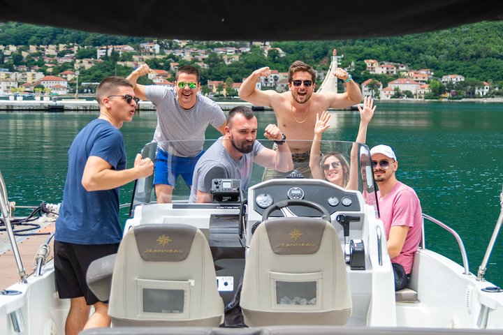 VIP Private Charter: Blue Cave & Lady of the Rocks (Flexible)