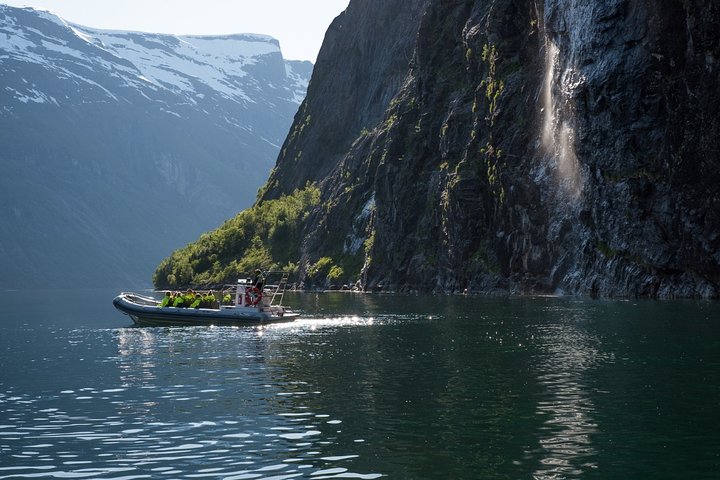 Geiranger: RIB Fjordsafari Geirangefjord