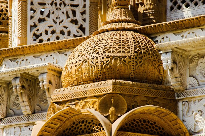 Full-Day Private Sightseeing Tour of Pune
