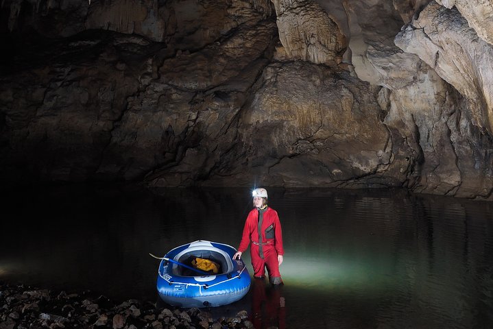 Half day caving in Cueva de Coventosa in Cantabria
