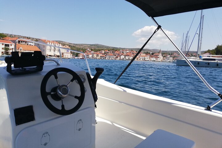 Explore by Betina boat West side of island Brac and Bobovisca