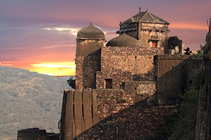 Sightseeing Private tour to Ranthambore Fort and Ganesh Temple.