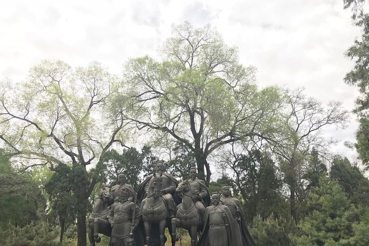 Private Day Tour in Taiyuan: Jinci, Mengshan Buddha, Tianlong Mount