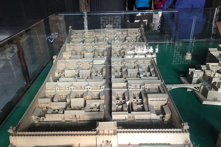 Private Day Tour to Qiao Family Compound and Pingyao Old Town from Taiyuan
