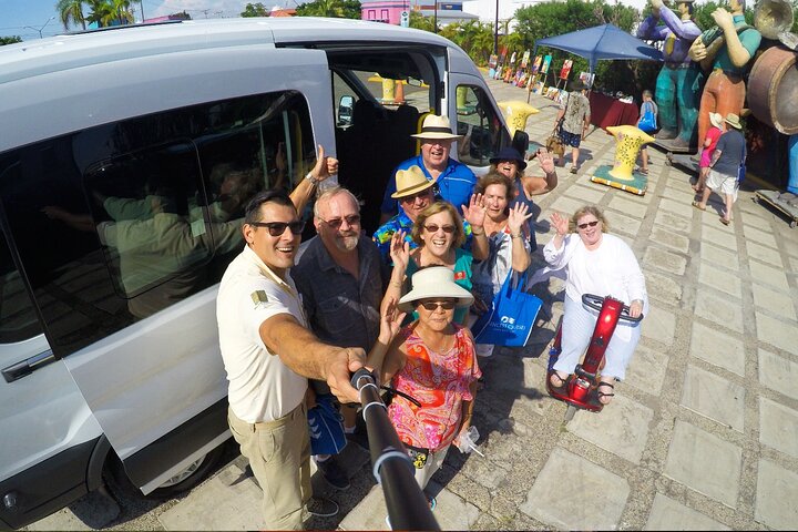 Mazatlan Sightseeing and Golden Zone Private Vehicle