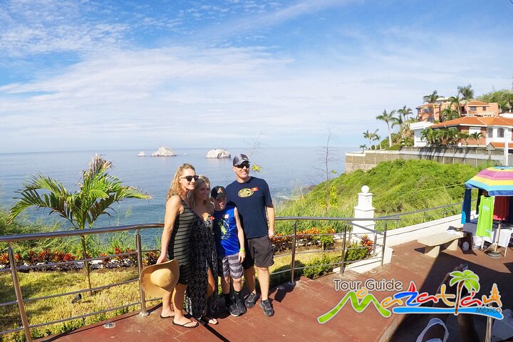 Mazatlan Sightseeing and Golden Zone Private Vehicle