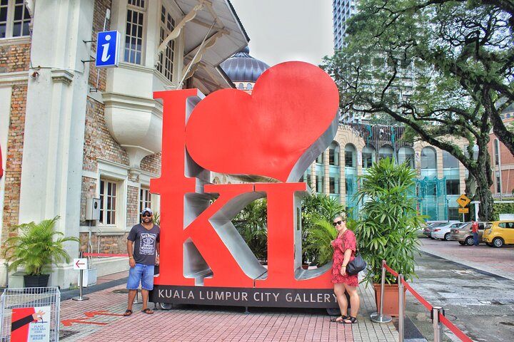 Kuala Lumpur Grand Full Day Guided Tour with 25 Attractions (SIC)