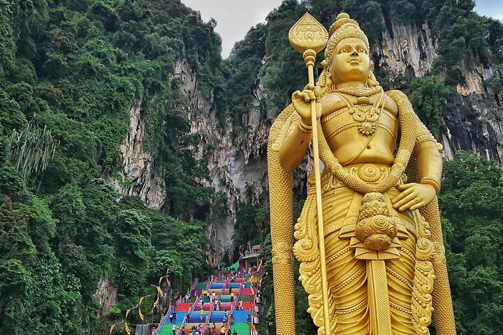 Kuala Lumpur Grand Full Day Guided Tour with 25 Attractions (SIC)