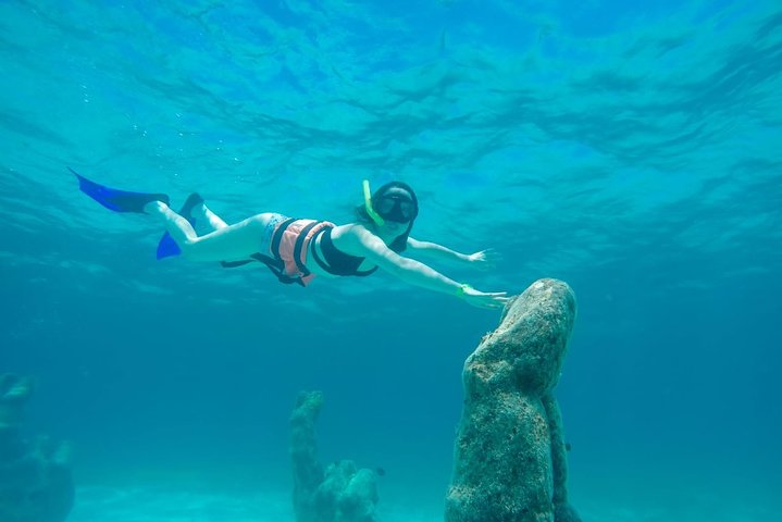 Half Day Sailing Private Catamaran to Isla Mujeres