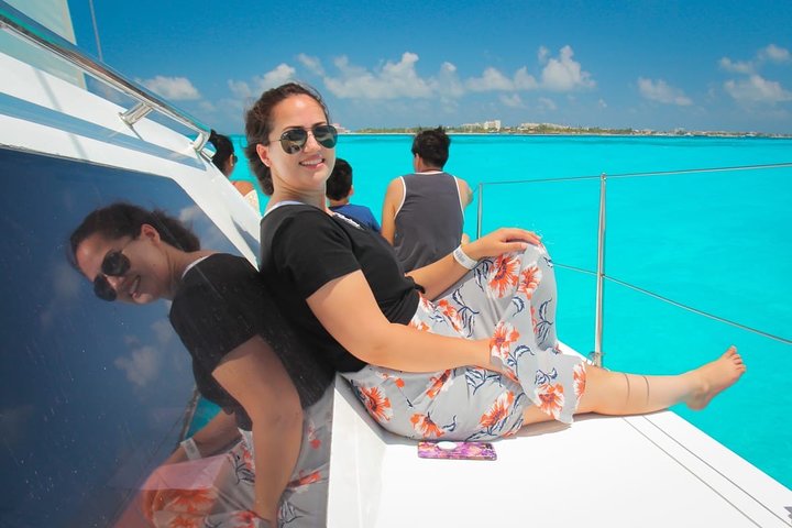 Half Day Sailing Private Catamaran to Isla Mujeres