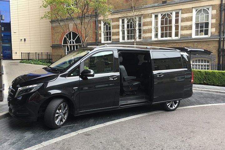 Private Transfers İzmir City or Adnan Menderes Apt to/from Dikili Resort
