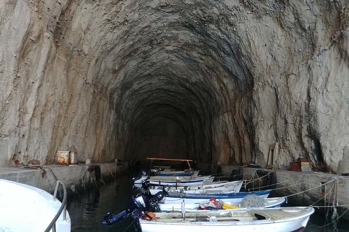 Private Boat Tour to Brac and Solta islands: Non-Touristy Itinerary