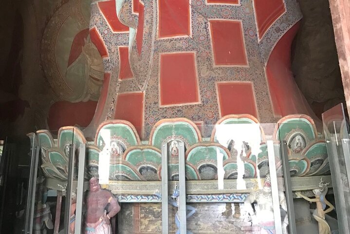 Private Day Tour to Yungang Caves from Taiyuan by fast train