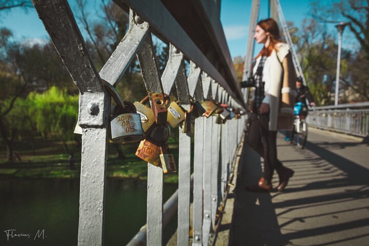 Discover Oradea - Walking Tour & Local Food Tasting