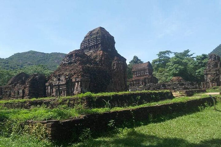 Private Car to My Son-Marble Mountain-Lady Buddha from CHAN MAY