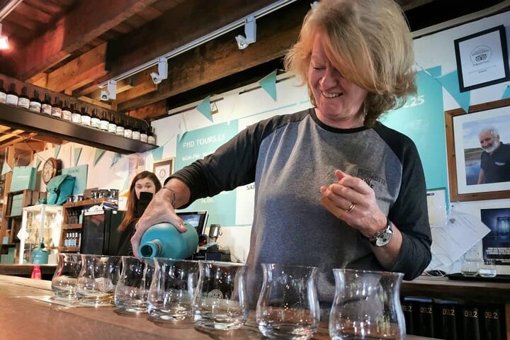 4-day Islay Platinum Whisky Tour - Whisky Included! With free pickup!