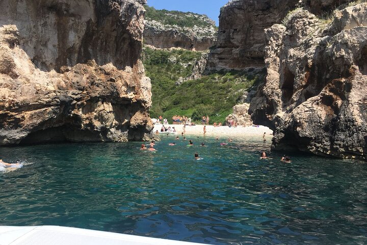 Blue Cave & Hvar, 5 Islands Speedboat with Luxury Seats in Shade