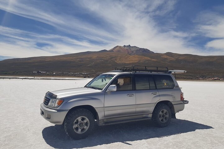 2-Days Uyuni Salt Flats including Laguna Colorada
