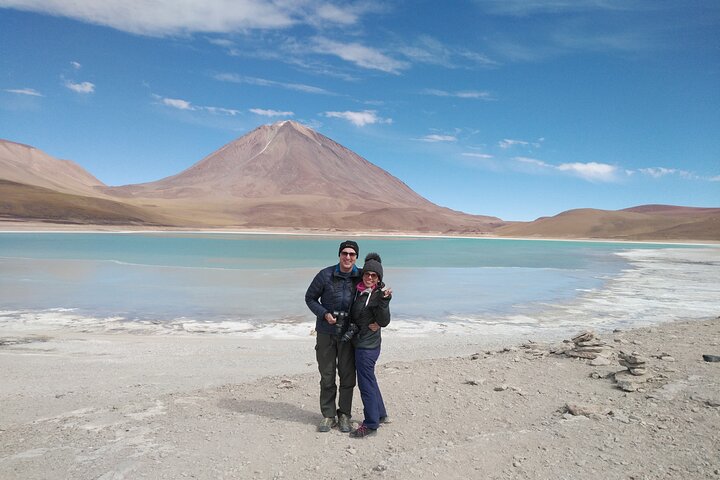 Luxury Uyuni Salt Flats 3D 2N Tour From La Paz by Air