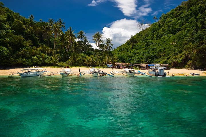 Puerto Galera Island Hopping