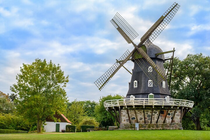 Malmö Full Day Private Trip, Sightseeing Tour & Lunch Option
