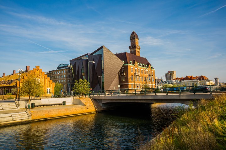 Malmö Full Day Private Trip, Sightseeing Tour & Lunch Option