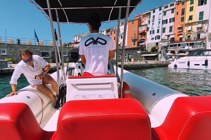 From La Spezia : boat trip in Cinque Terre, with free time ashore