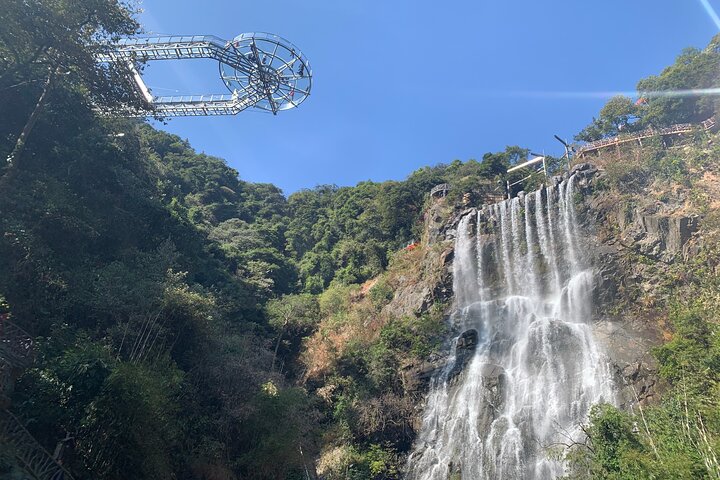Private Day Tour to Gulong Canyon and Cave Fairland from Guangzhou