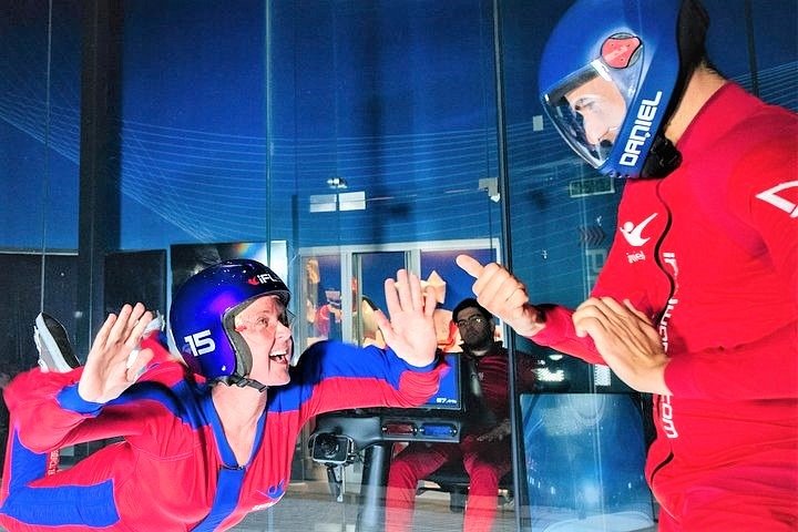 Sacramento Indoor Skydiving Experience with 2 Flights & Personalized Certificate